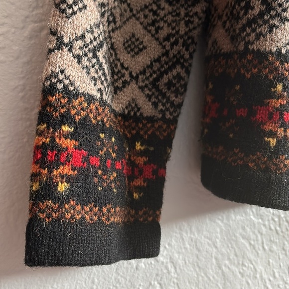 Cambridge Dry Goods 100% wool knit long sleeve crew neck cardigan sweater - Picture 4 of 9